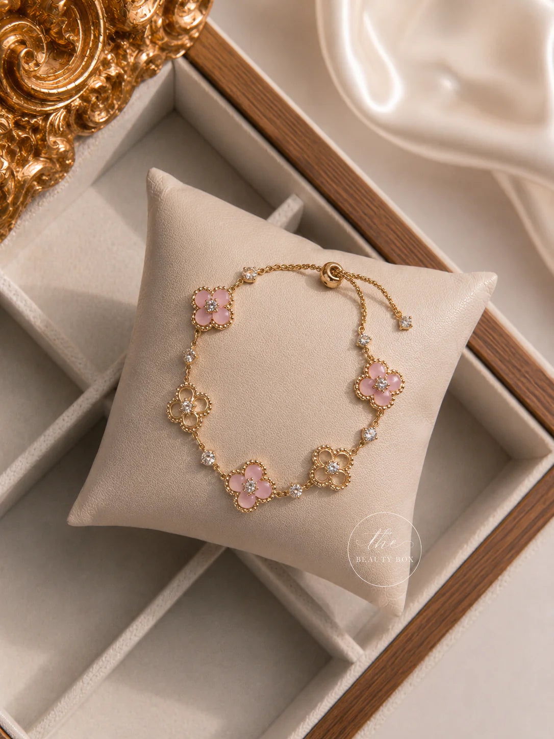 1pc Elegant Pink Rhinestone Inlaid Four-Leaf Clover Adjustable Bracelet